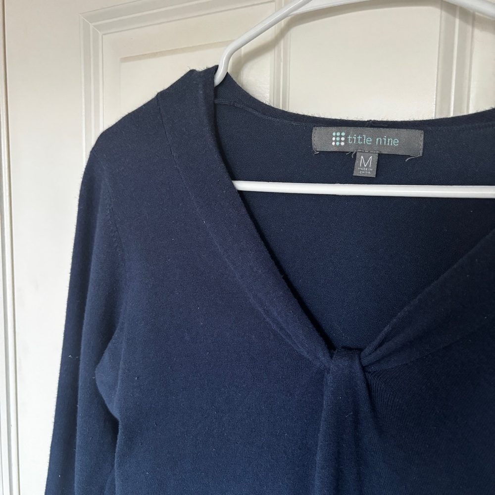Title Nine V-Neck Knotted Sweater in Navy size M EUC - Picture 8 of 8